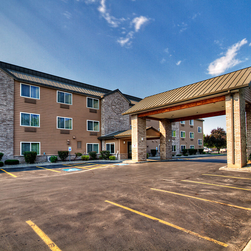 Twin-Falls-Quality-Inn-Suites-1